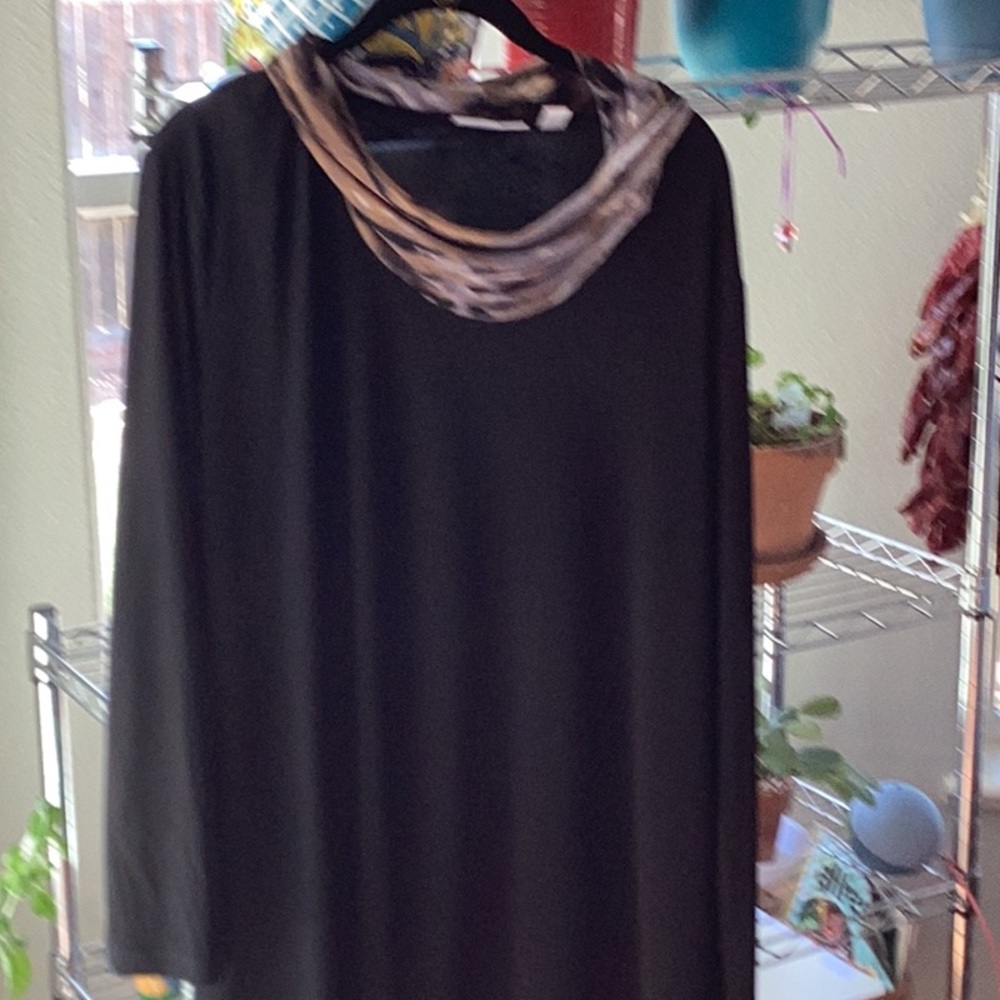 Susan Graver Long sleeve tunic top